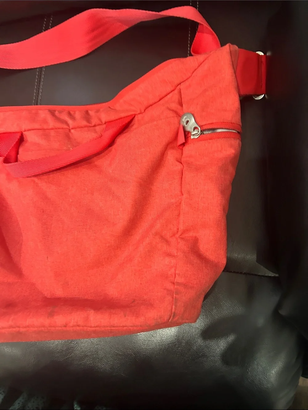 Doona coral Tote with Pouch